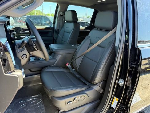 New 2026 GMC Sierra 1500 Denali w/ Denali Reserve Package AWD/4WD image 16