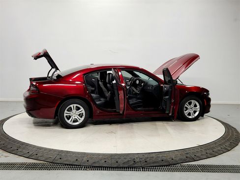 Used 2021 Dodge Charger SXT w/ Leather Interior Group image 16
