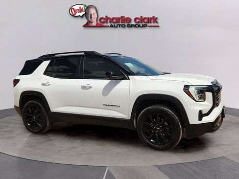 Used 2026 GMC Terrain Elevation w/ Black Edition FWD image 6