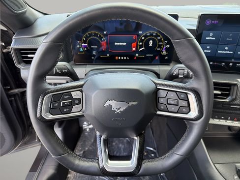 Used 2024 Ford Mustang Coupe RWD image 27