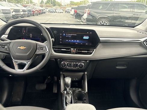 Certified 2024 Chevrolet TrailBlazer LT w/ Convenience Package FWD image 19