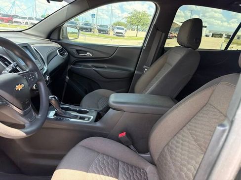 Used 2018 Chevrolet Equinox LT FWD image 15