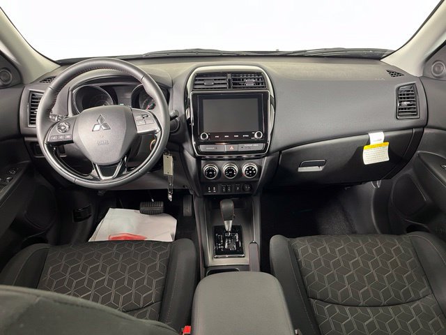 Used 2026 Mitsubishi Outlander Sport LE AWD/4WD image 33