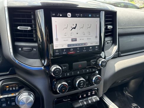 Used 2022 RAM 1500 Laramie AWD/4WD image 21