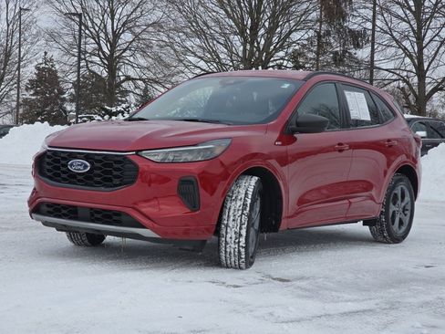 Used 2023 Ford Escape ST-Line image 14