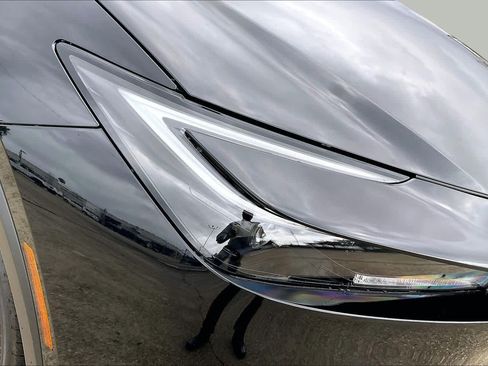 New 2026 Toyota Prius Plug-In Hybrid FWD image 13
