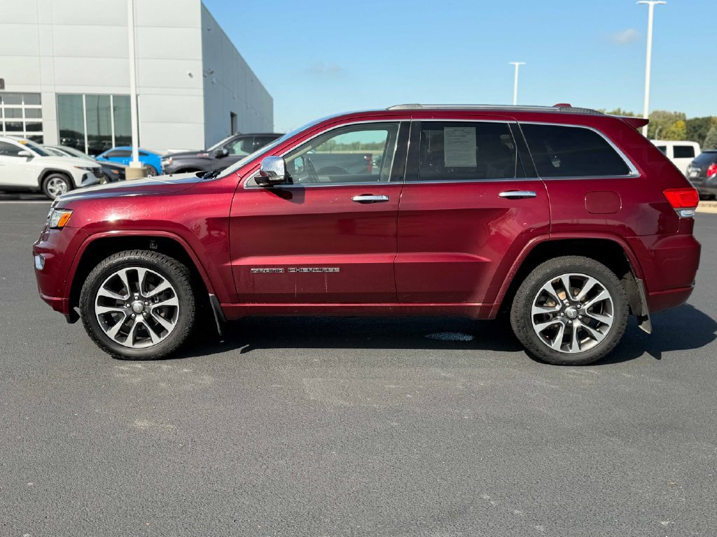 Used 2017 Jeep Grand Cherokee Overland AWD/4WD image 11