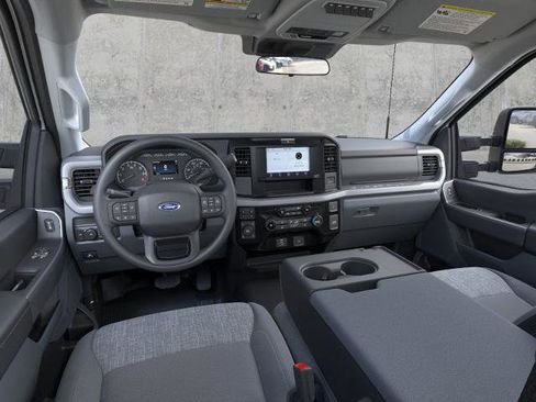 New 2026 Ford F350 XLT w/ FX4 Off-Road Package AWD/4WD image 8