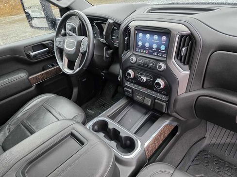 Used 2022 GMC Sierra 2500 Denali w/ Denali Ultimate Package AWD/4WD image 11
