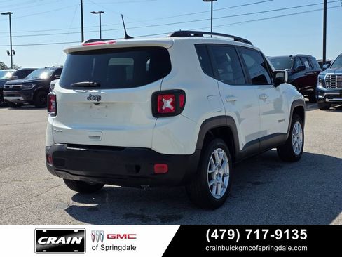Used 2020 Jeep Renegade Latitude w/ Cold Weather Group AWD/4WD image 8