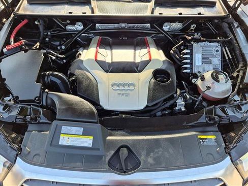 Used 2018 Audi SQ5 Prestige w/ Prestige Package AWD/4WD image 20