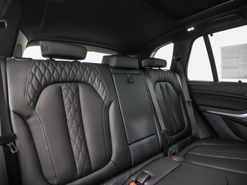 New 2026 BMW X5 xDrive50e w/ Executive Package AWD/4WD image 28