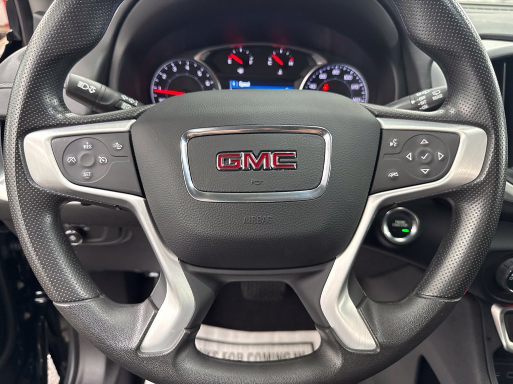 Used 2023 GMC Terrain SLE w/ LPO, Floor Liner Package AWD/4WD image 25