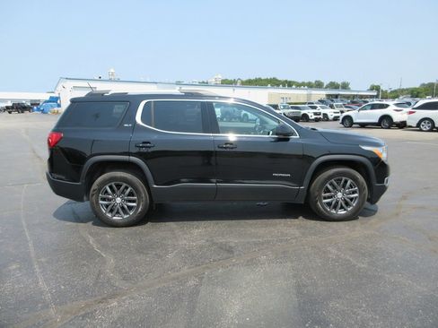 Certified 2019 GMC Acadia SLT FWD image 5