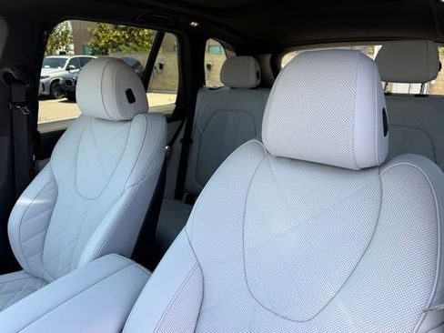 Used 2026 BMW X5 sDrive40i w/ Premium Package RWD image 21