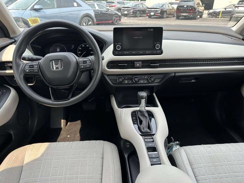 Used 2024 Honda HR-V LX image 11