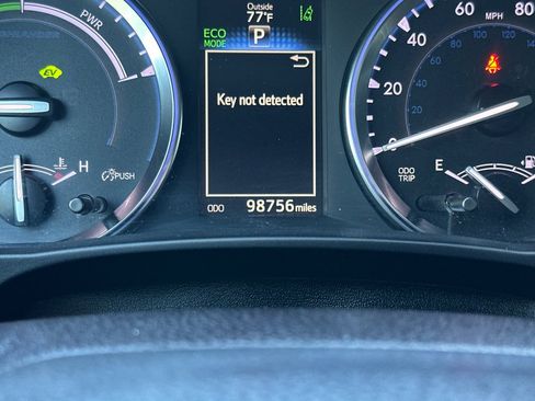 Used 2016 Toyota Highlander Limited Platinum image 37