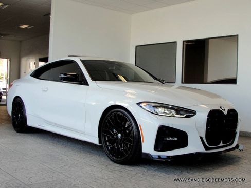 Used 2023 BMW 430i Coupe w/ M Sport Package RWD image 60