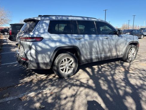 Used 2022 Jeep Grand Cherokee L Laredo w/ Luxury Tech Group I image 2