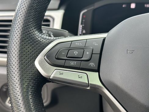 Used 2023 Volkswagen Atlas Cross Sport SEL R-Line image 34