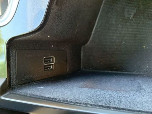 Used 2018 Volvo XC60 T6 Momentum w/ Convenience Package AWD/4WD image 27