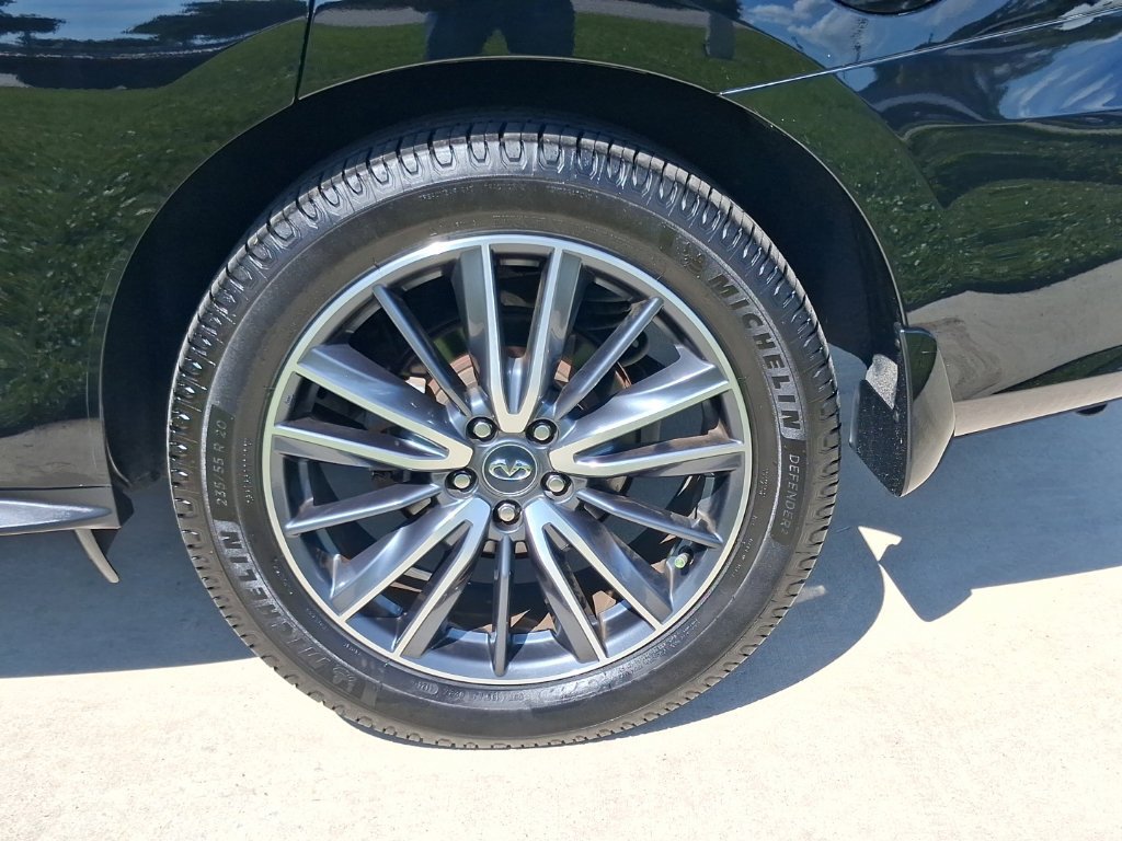 Used 2020 INFINITI QX60 Luxe w/ Sensory Package FWD image 4