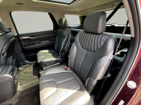 Used 2024 Hyundai Palisade Limited AWD/4WD image 22