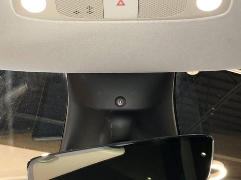 Used 2023 Tesla Model Y Long Range image 39