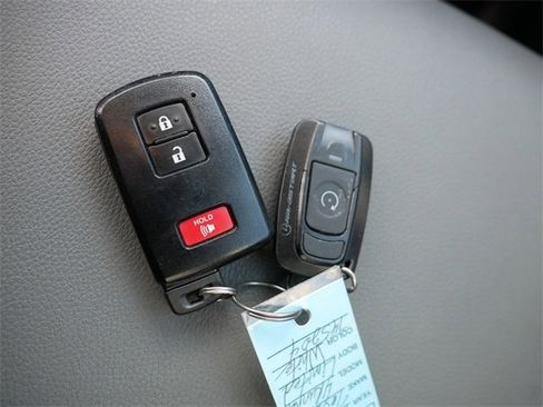 Used 2020 Toyota 4Runner Limited image 37