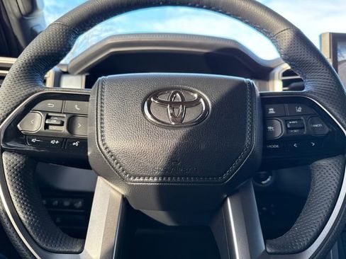 Used 2026 Toyota Sequoia Platinum image 29