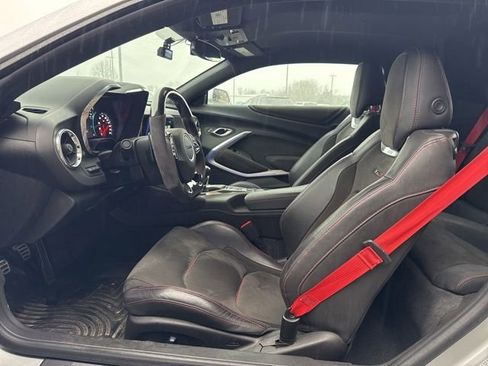 Used 2018 Chevrolet Camaro ZL1 image 5