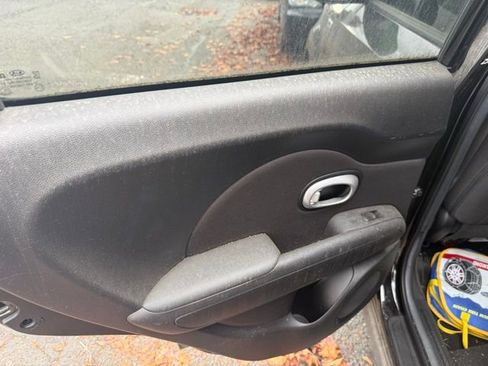 Used 2016 Kia Soul image 12