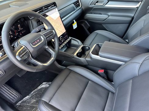 New 2026 GMC Terrain Elevation w/ Elevation Premium Package FWD image 10