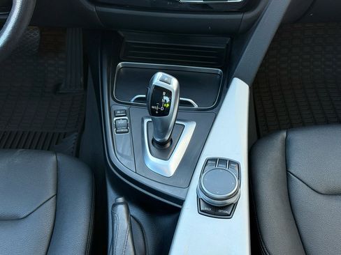 Used 2018 BMW 320i xDrive Sedan w/ Convenience Package image 37