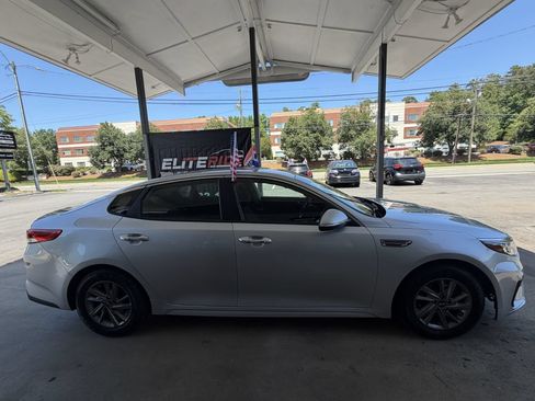 Used 2020 Kia Optima LX FWD image 4