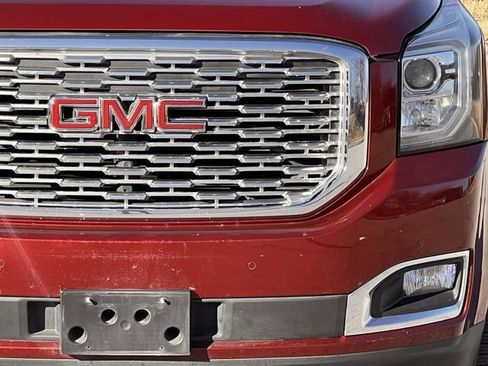 Used 2019 GMC Yukon XL Denali w/ Open Road Package image 10