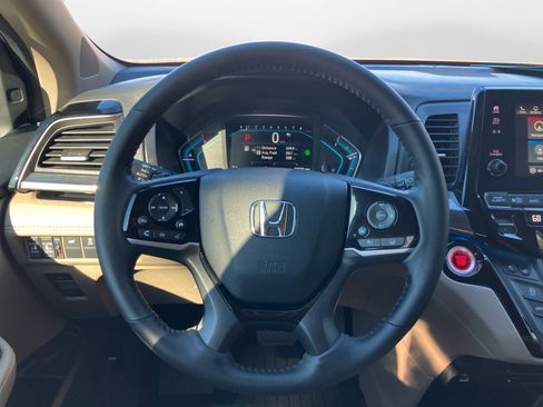 Certified 2024 Honda Odyssey Elite image 10