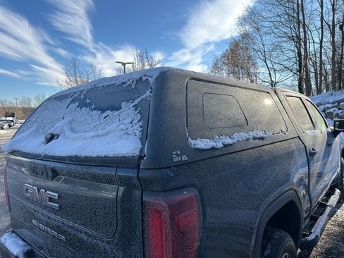 Used 2021 GMC Sierra 1500 AT4 image 24