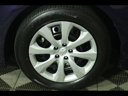 Used 2025 Toyota Corolla LE FWD image 6
