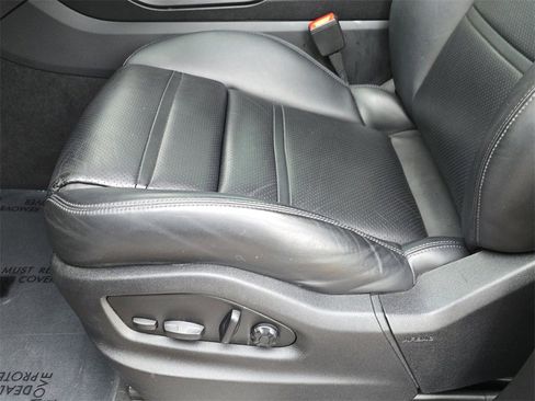 Used 2022 Porsche Cayenne image 21