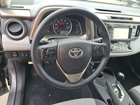 Used 2013 Toyota RAV4 XLE FWD image 16