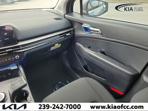 New 2026 Kia Sportage LX image 17