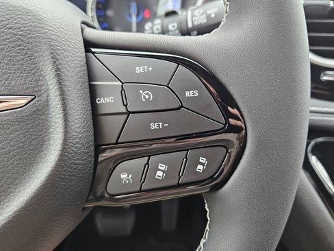 New 2026 Chrysler Pacifica Select w/ S Appearance Package FWD image 22