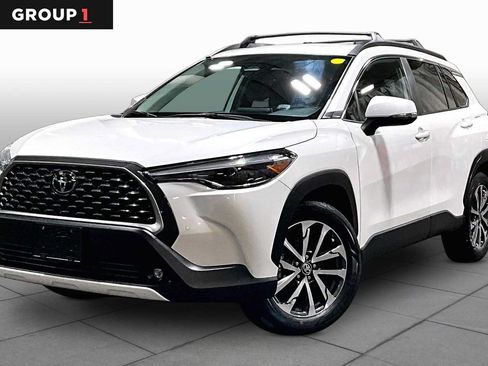 Used 2023 Toyota Corolla Cross XLE AWD/4WD image 1