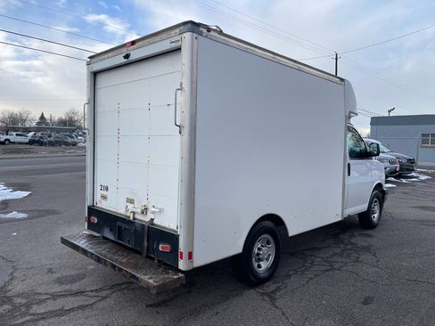 Used 2020 Chevrolet Express 3500 w/ Power Convenience Package image 9