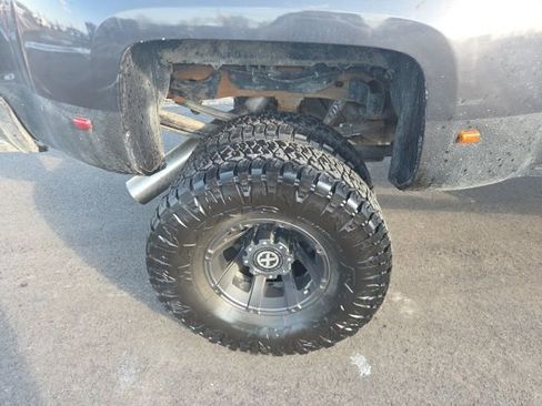 Used 2015 Chevrolet Silverado 3500 LT image 5