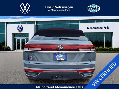 Certified 2026 Volkswagen Atlas Cross Sport SE AWD/4WD image 6
