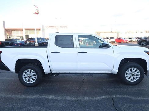 New 2026 Toyota Tacoma SR image 5