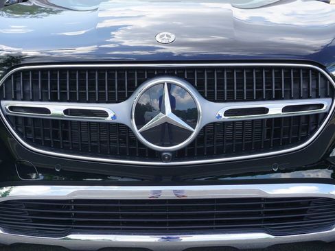 Certified 2025 Mercedes-Benz GLC 300 4MATIC image 9