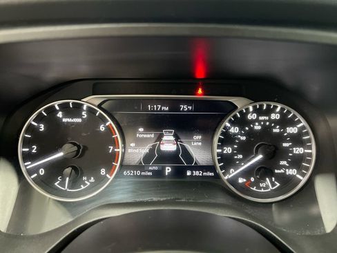 Used 2024 Nissan Rogue S AWD/4WD image 12